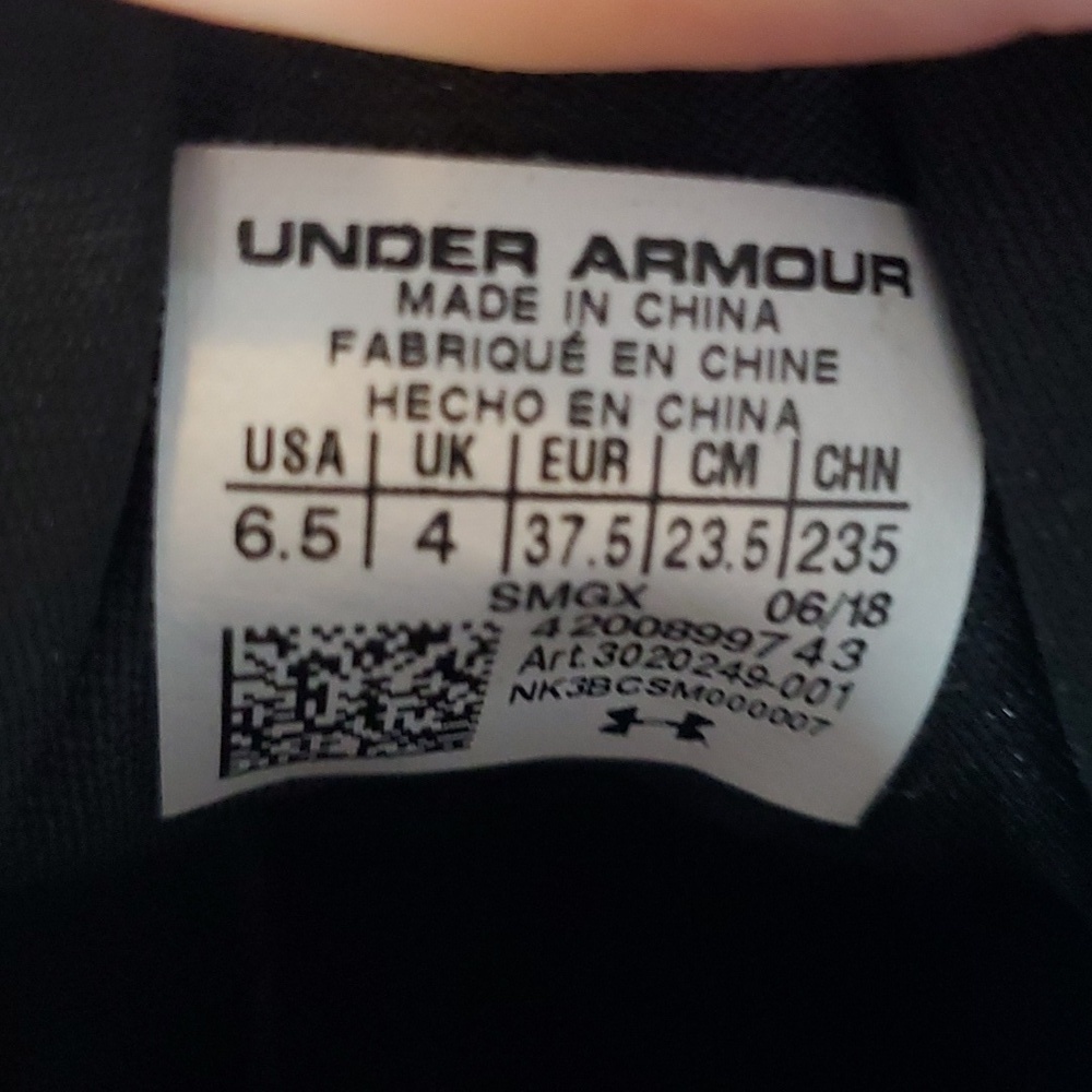 Under Armour Breathe Lace up Sneakers - Picture 7 of 12